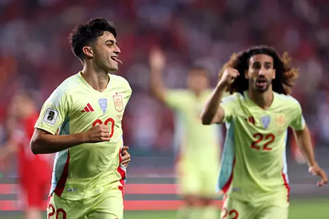 احتفال لامين يامال وحضور الجماهير.. لقطات من مباراة إسبانيا وتركيا (صور)